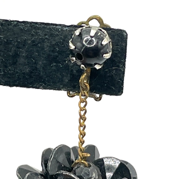 Vintage Black Sequin Pinecone Like Drop Dangle Clip on Earrings - Picture 5 of 7